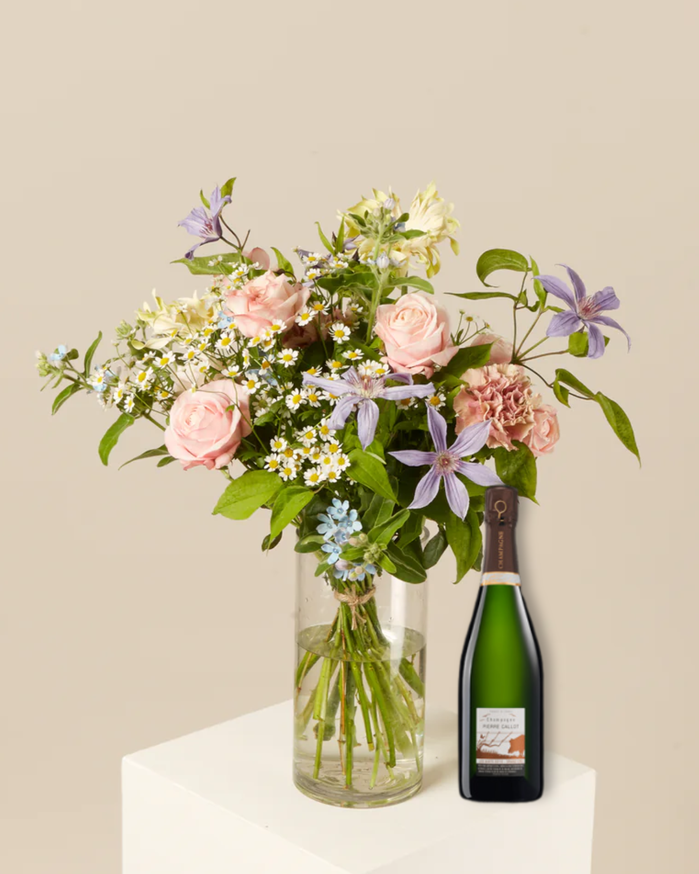 Flower Bouquet & Champagne (750ml) Bundle